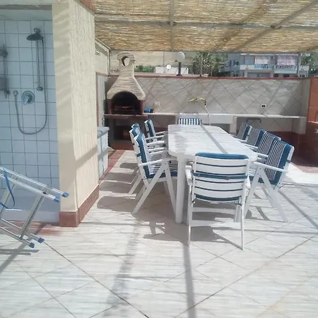 Vakantiehuis Con Terrazza Sul Mare
