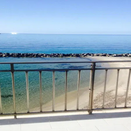 펜션 Con Terrazza Sul Mare *