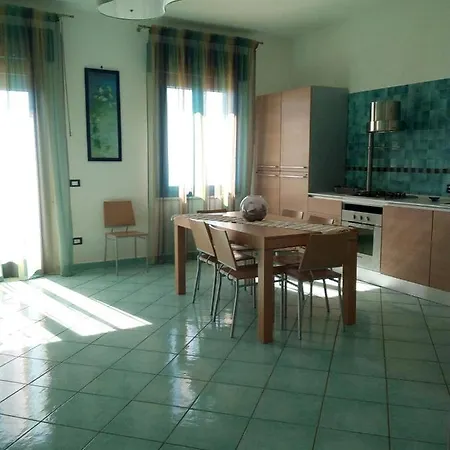 Con Terrazza Sul Mare Hébergement de vacances *