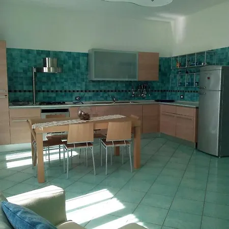 Vakantiehuis Con Terrazza Sul Mare *