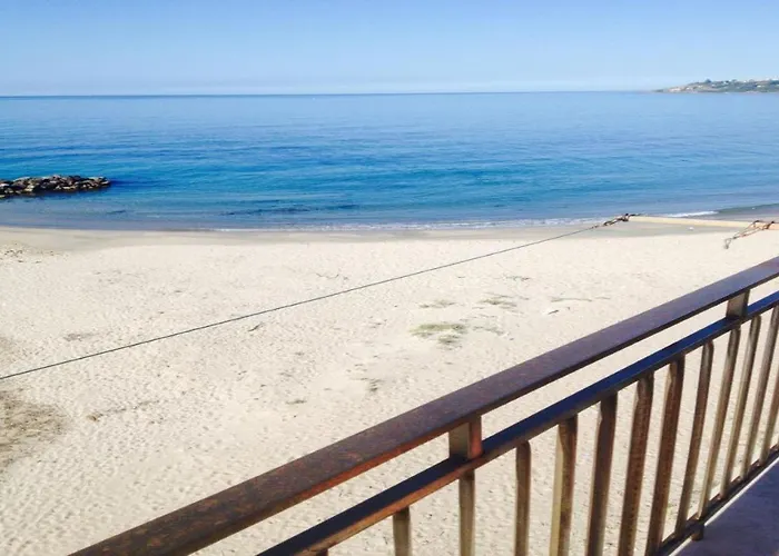 Con Terrazza Sul Mare Hébergement de vacances