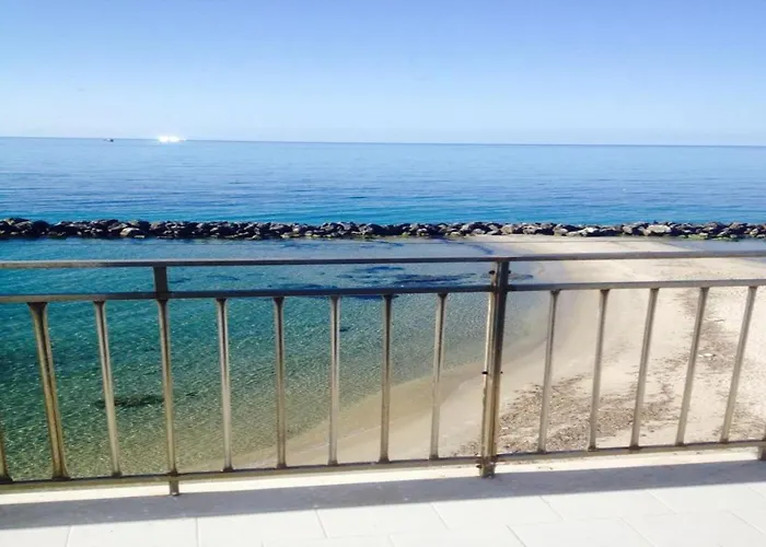 Hébergement de vacances Con Terrazza Sul Mare *