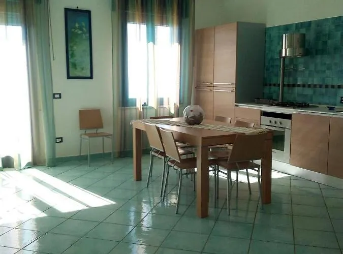 Con Terrazza Sul Mare Hébergement de vacances *